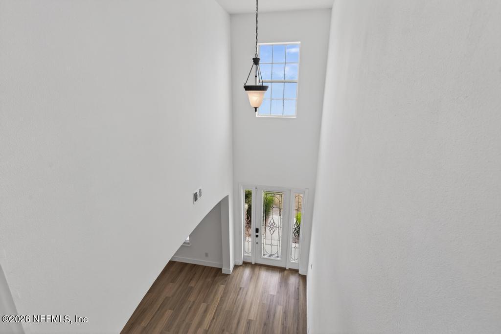 10917 Dancing Rabbit Lane Jacksonville, FL 32210 - Photo 36 of 121 Dancing Rabbit Stairwell to Grand Entry