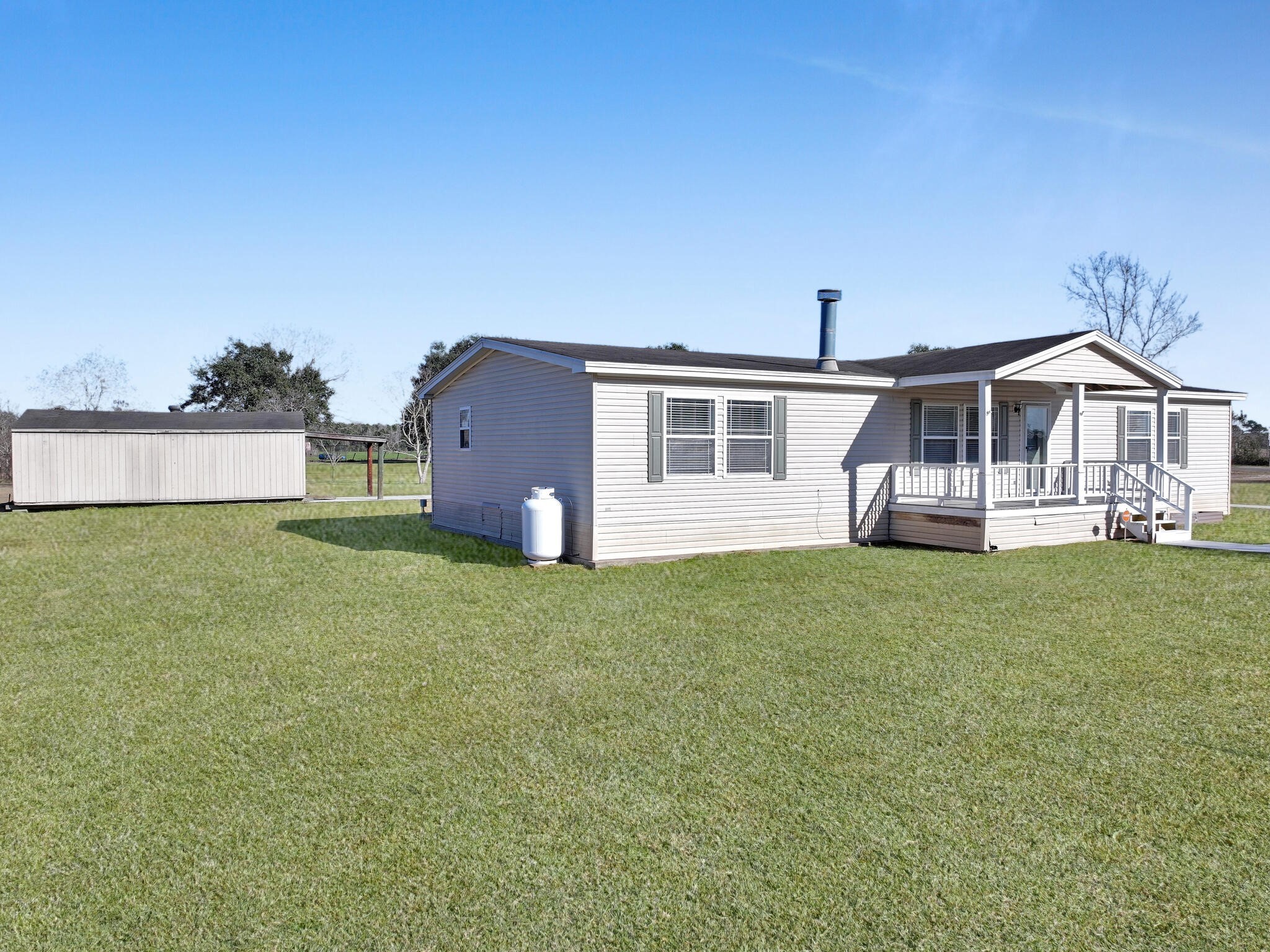 18028 Klein Road Winnie, TX 77665 - Photo 4 of 43