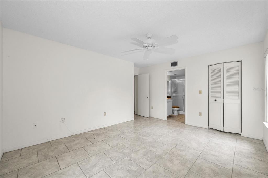 2687 Pine Ridge Way South, Unit B2 Palm Harbor, FL 34684 - Photo 22 of 68 a view of an empty room