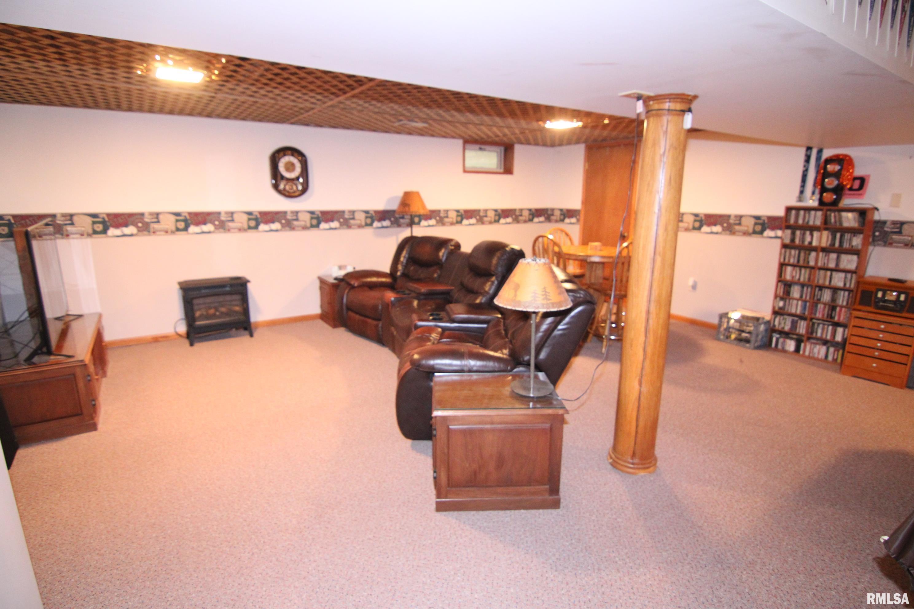 11315 Devils Creek Road Blue Grass, IA 52726 - Photo 15 of 23 Gallery Image 15