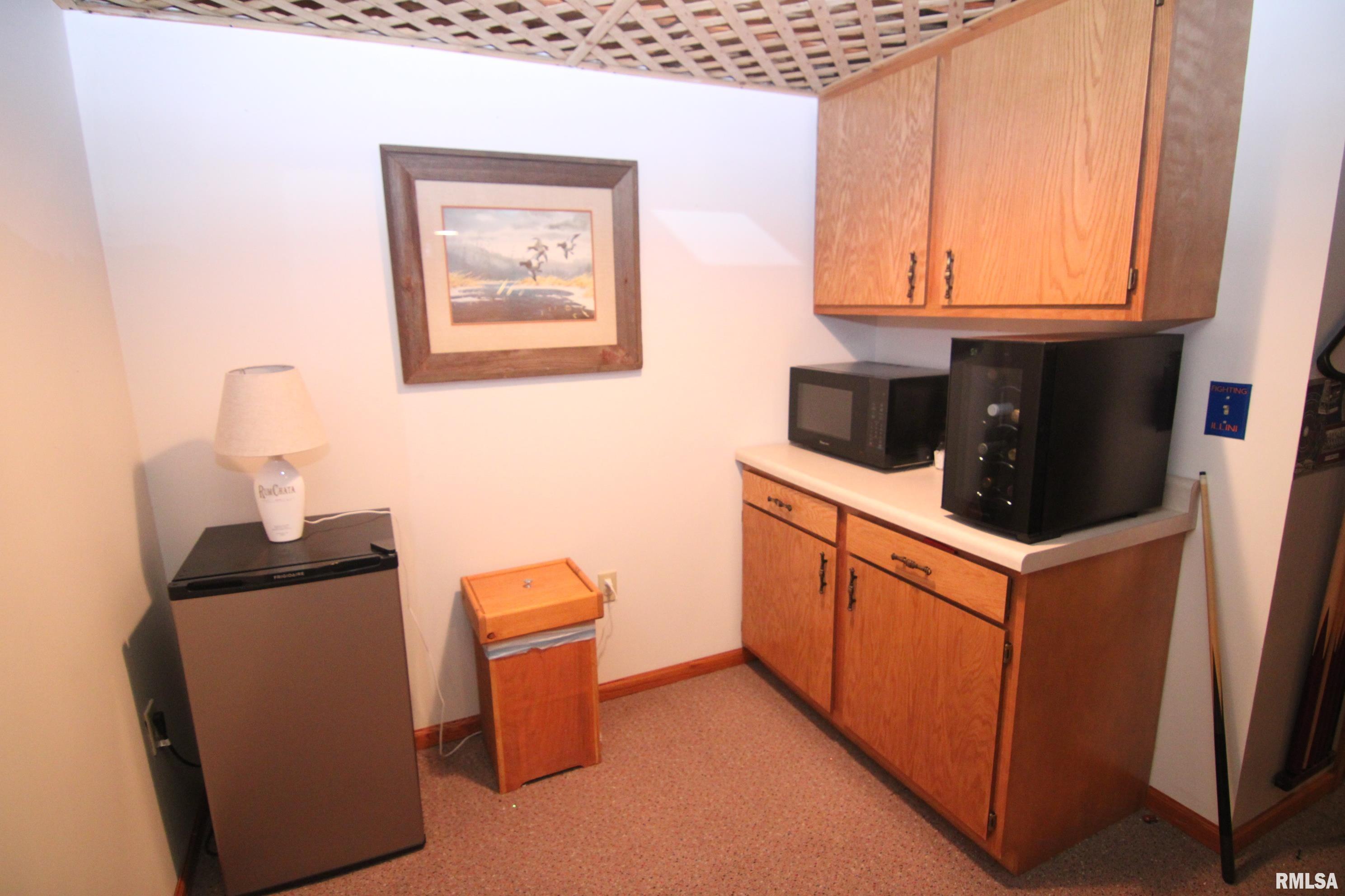 11315 Devils Creek Road Blue Grass, IA 52726 - Photo 16 of 23 Gallery Image 16