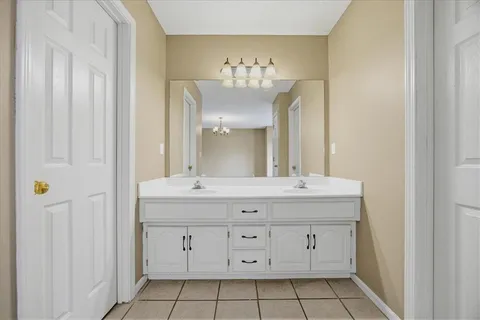 $275,000 | 4807 Northwest 59th Court, Kansas City, MO 64151