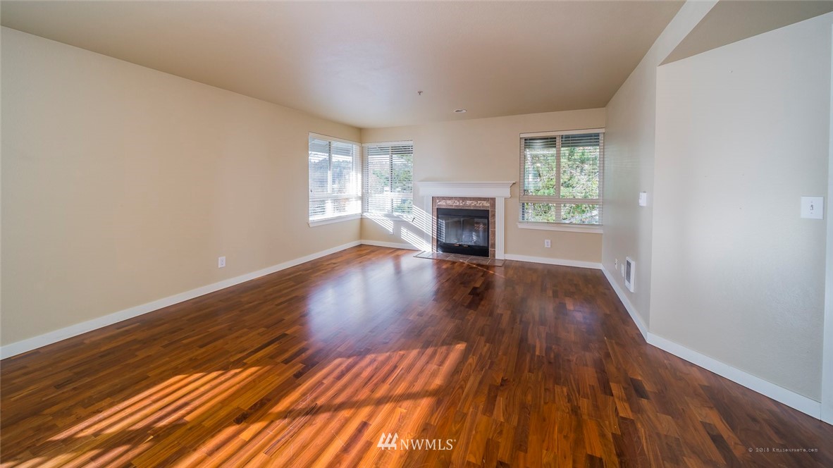 3914 243rd Place Southeast, Unit L302 Bothell, WA 98021 - Photo 7 of 18
