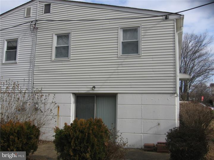 3612 Chesterfield Road Philadelphia, PA 19114 - Photo 4 of 25 Exterior Back