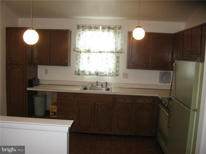 3612 Chesterfield Road Philadelphia, PA 19114 - Photo 9 of 25 Kitchen