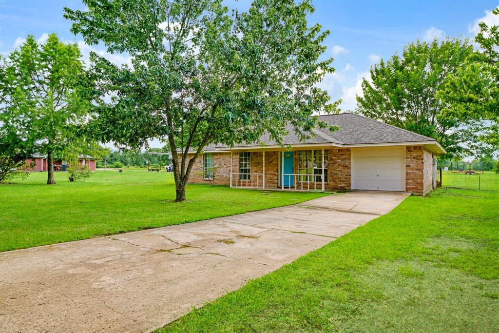 4405 County Road Paris, TX 75462 - Photo 2 of 19