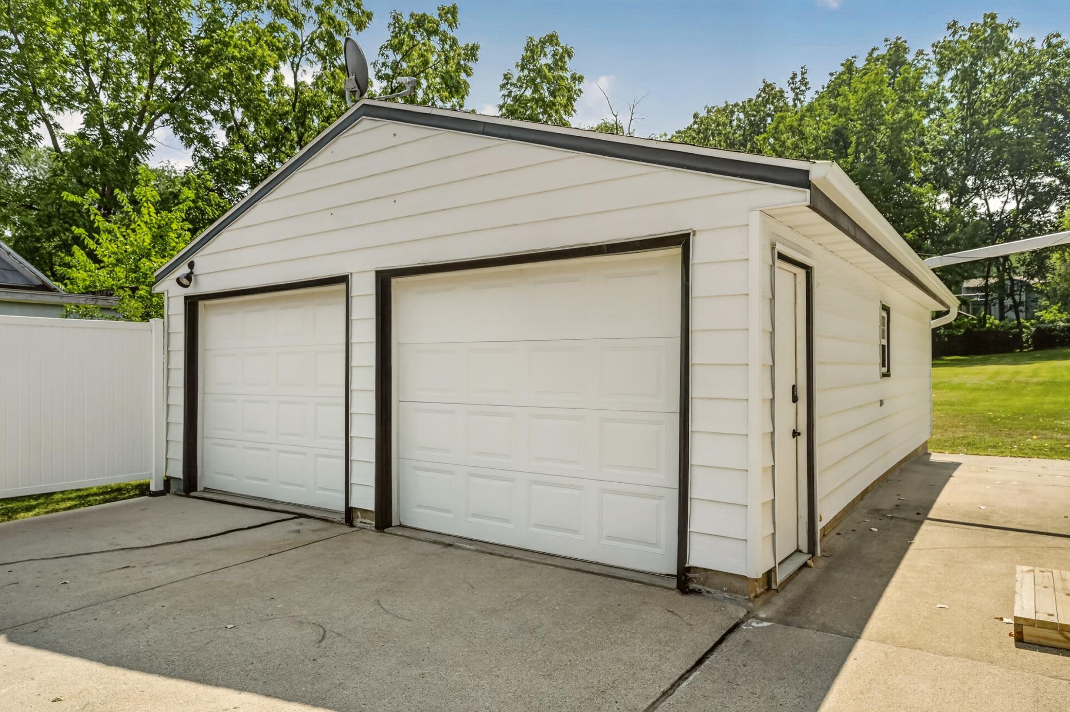 312 21st Street Southwest Rochester, MN 55902 - Photo 2 of 32 Gallery Image 2