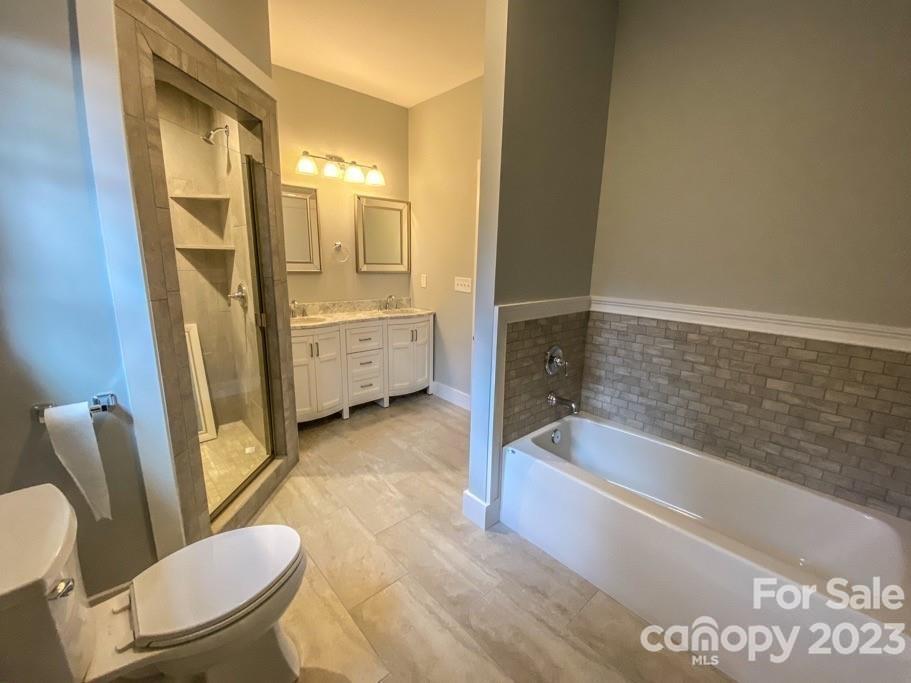 211 Michelle Ridge Road Candler, NC 28715 - Photo 6 of 23 Gallery Image 6