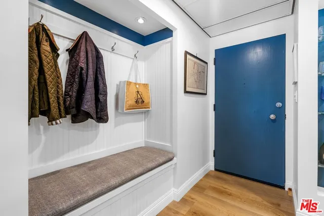 a view of walk in closet