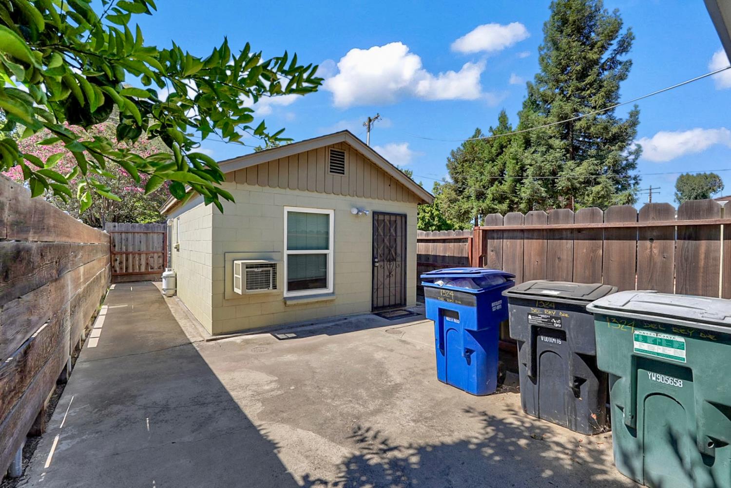 1322 Del Rey Avenue Modesto, CA 95350 - Photo 21 of 26