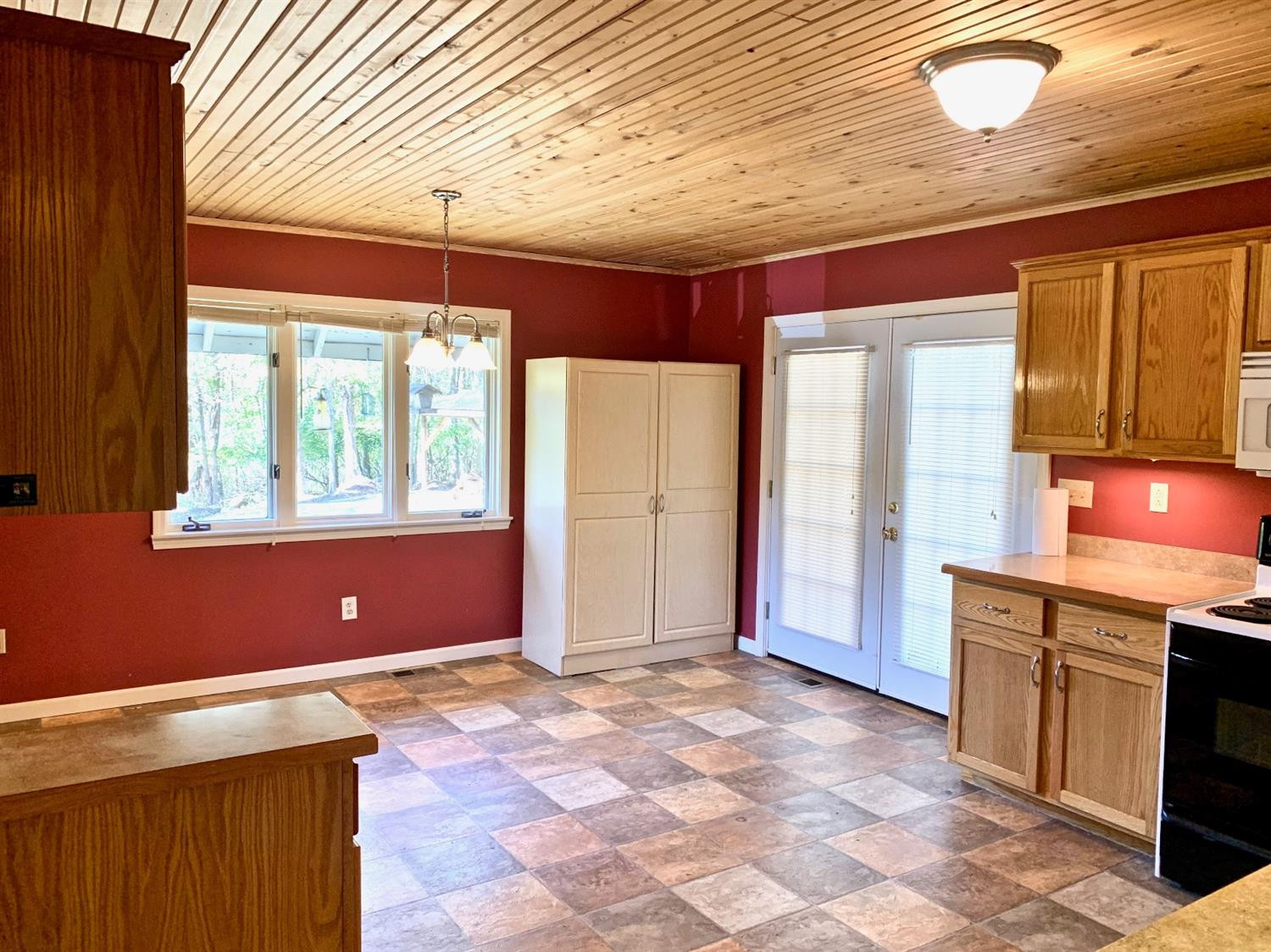 1348 Beaver Lake Road Lawrenceburg, KY 40342 - Photo 16 of 45 Photo 16