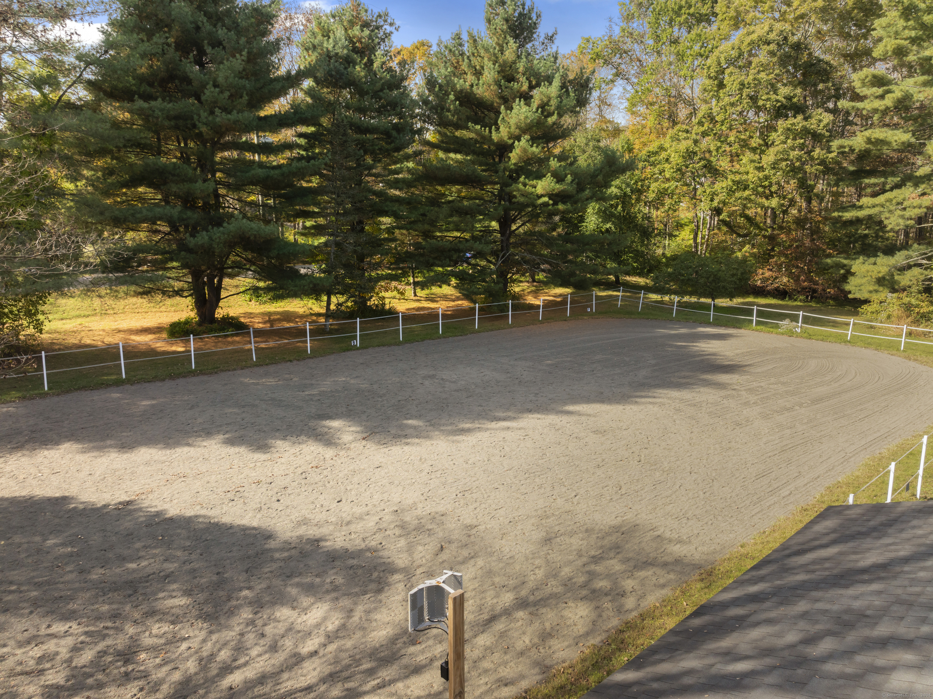 92 Minortown Road Woodbury, CT 06798 - Photo 5 of 40 a view of a yard