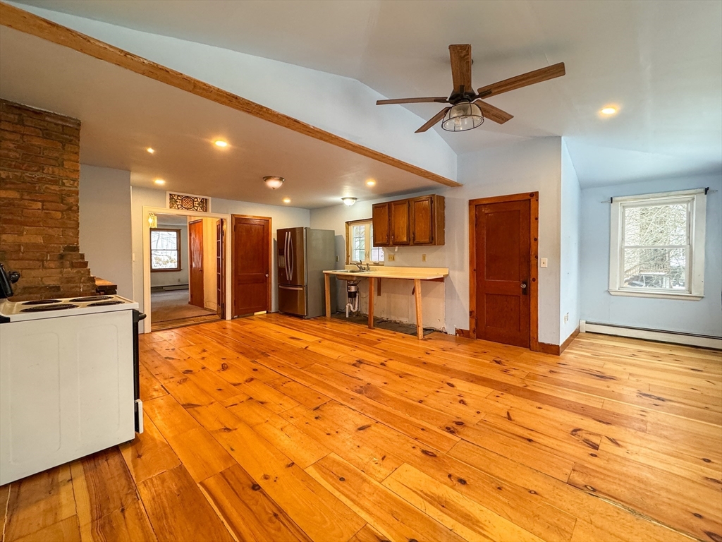 111 Mason Street Salem, MA 01970 - Photo 12 of 34