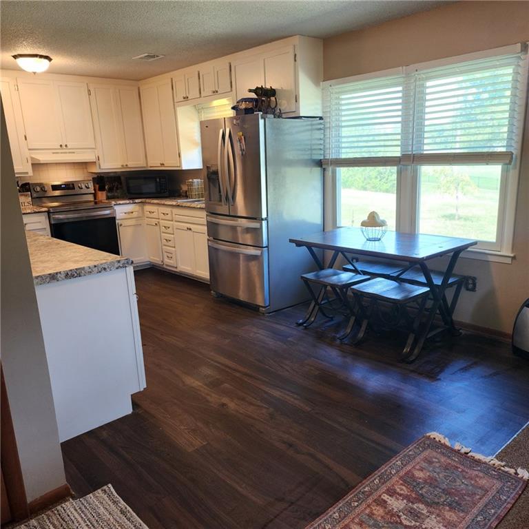 9340 Barkertown Road Odessa, MO 64076 - Photo 7 of 22