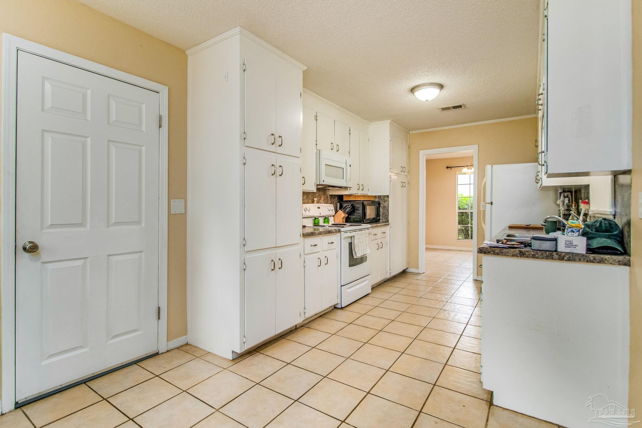 4140 April Road Pensacola, FL 32504 - Photo 16 of 38 Gallery Image 16