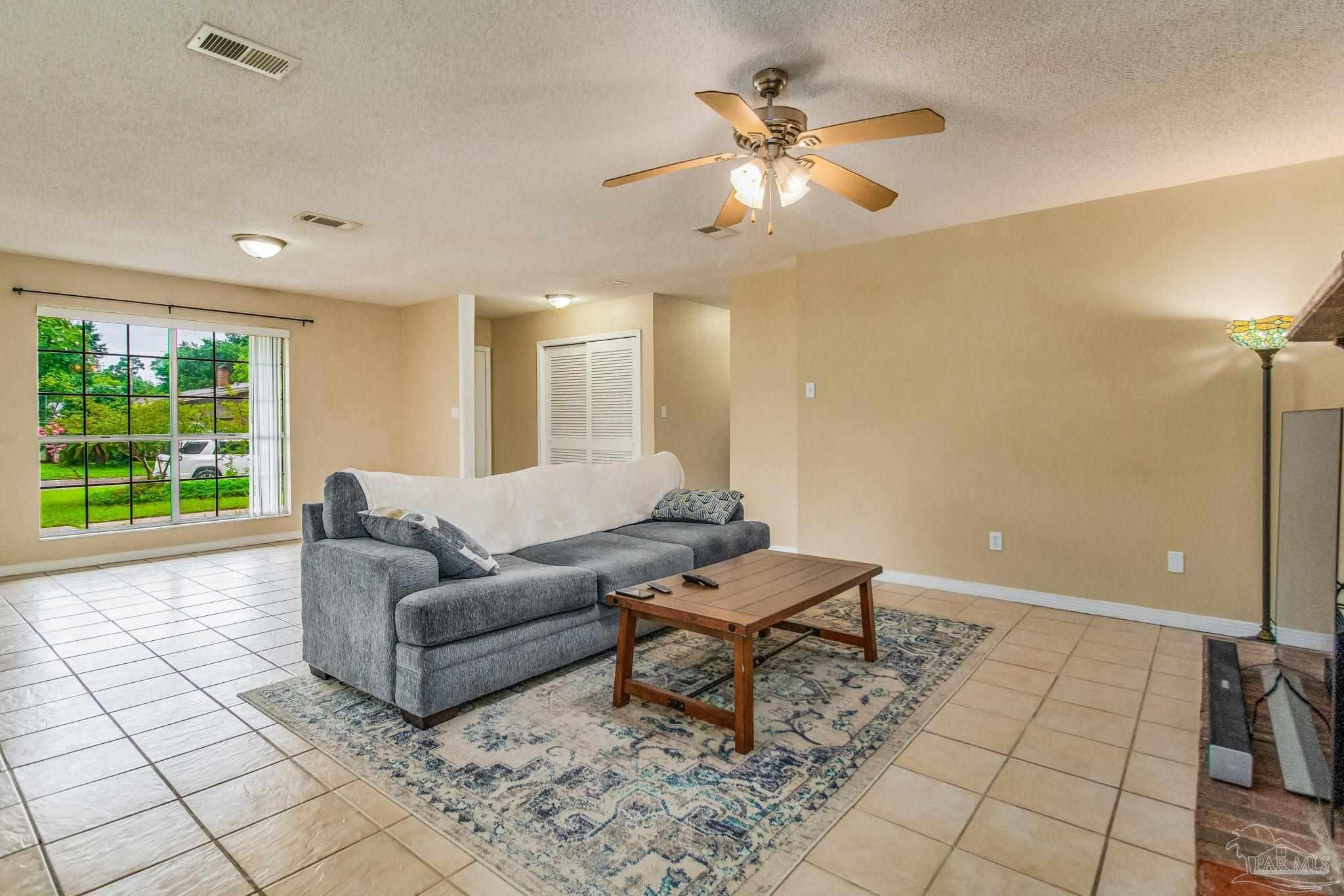 4140 April Road Pensacola, FL 32504 - Photo 8 of 38 Gallery Image 8