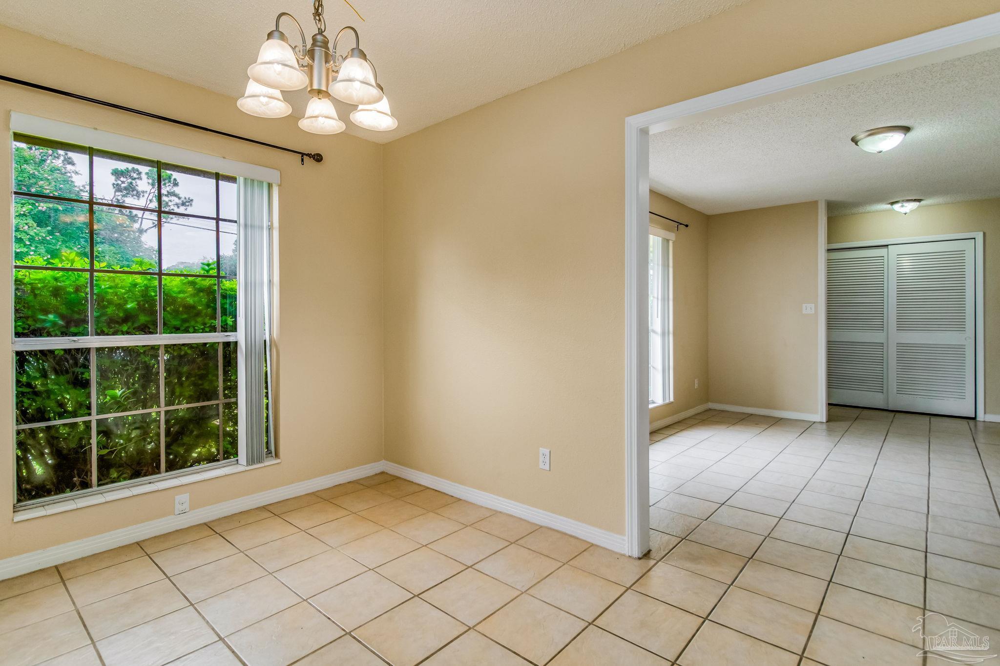 4140 April Road Pensacola, FL 32504 - Photo 9 of 38 Gallery Image 9