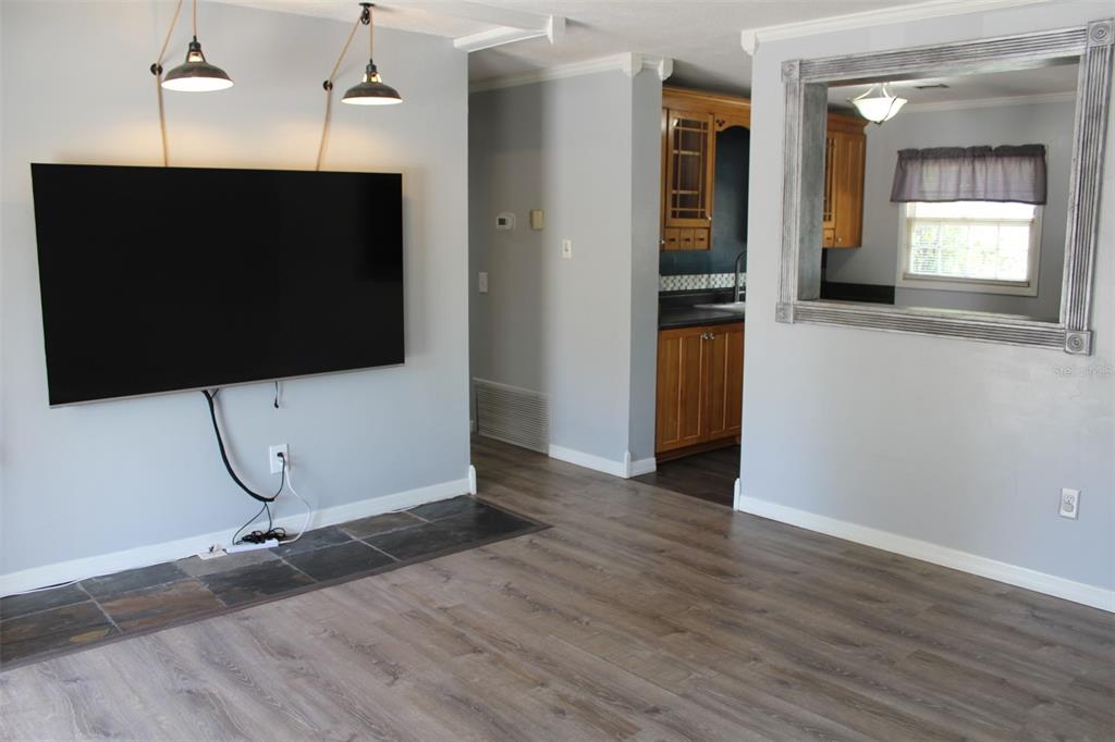 102 Amigos Road DeBary, FL 32713 - Photo 4 of 33