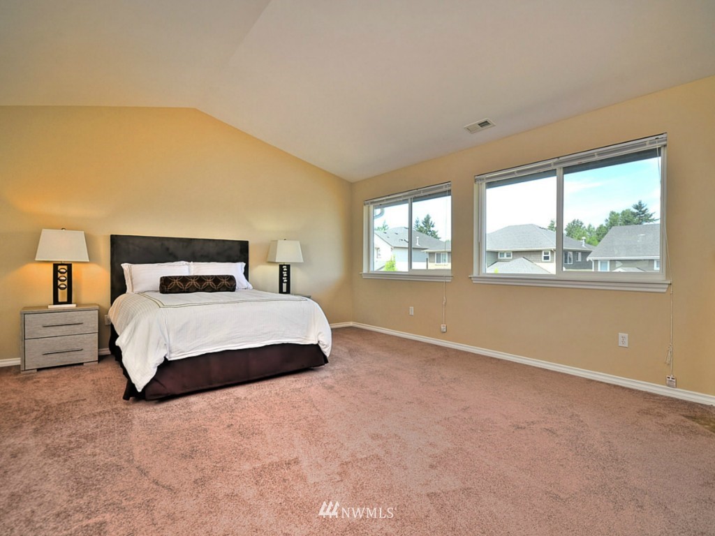 5170 Northeast 7th Court Renton, WA 98059 - Photo 15 of 25