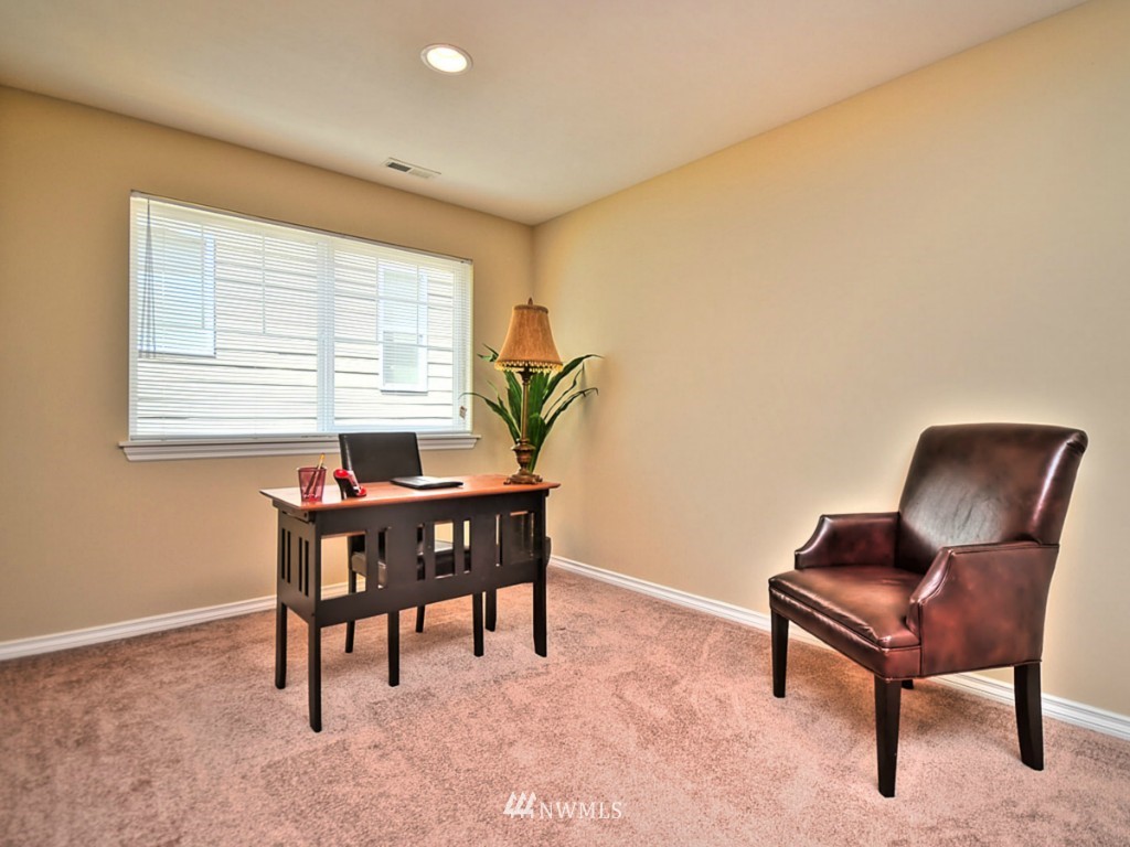 5170 Northeast 7th Court Renton, WA 98059 - Photo 20 of 25