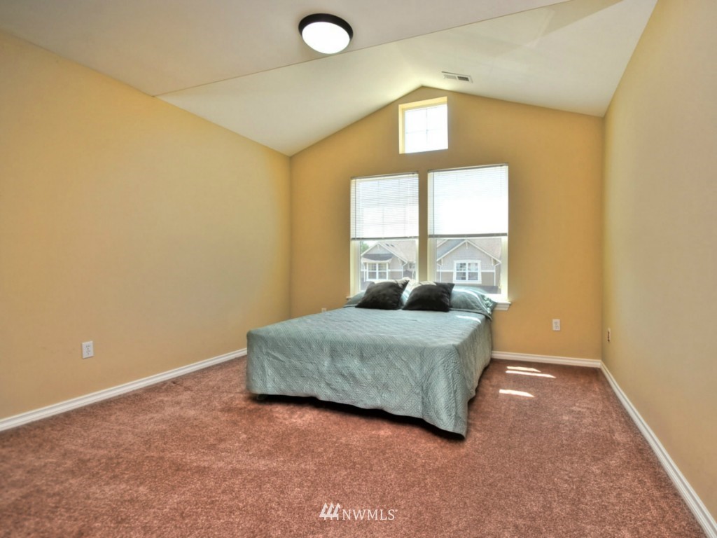5170 Northeast 7th Court Renton, WA 98059 - Photo 21 of 25