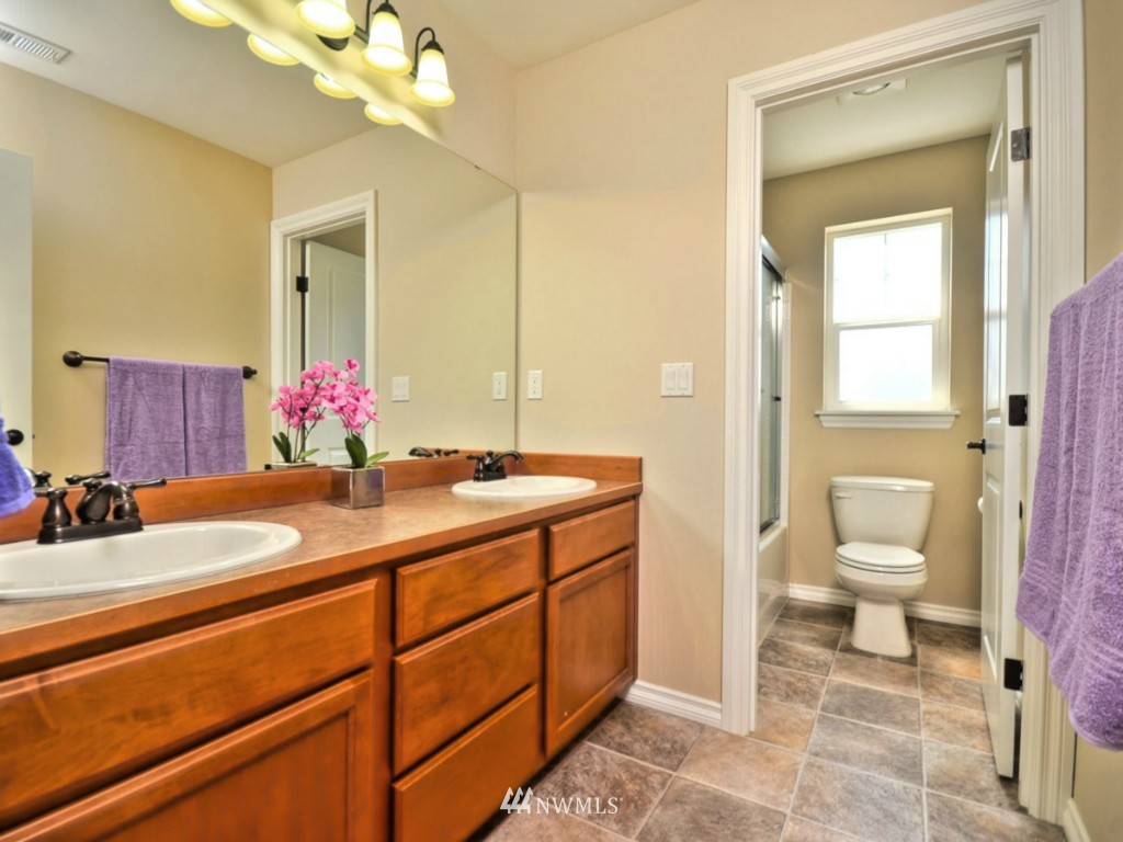 5170 Northeast 7th Court Renton, WA 98059 - Photo 23 of 25