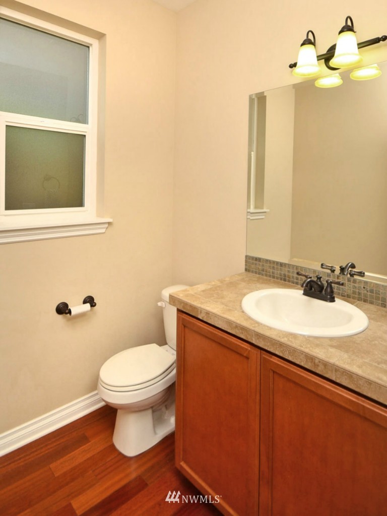 5170 Northeast 7th Court Renton, WA 98059 - Photo 24 of 25