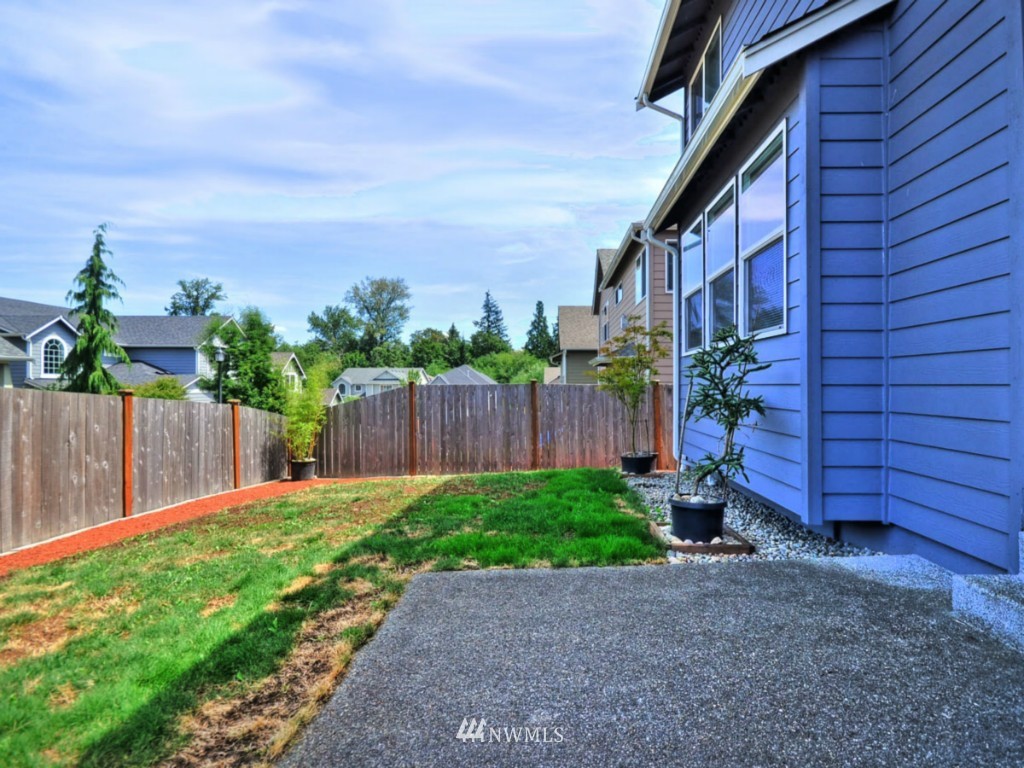 5170 Northeast 7th Court Renton, WA 98059 - Photo 25 of 25