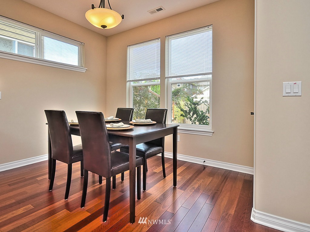 5170 Northeast 7th Court Renton, WA 98059 - Photo 9 of 25