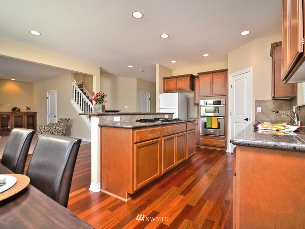 5170 Northeast 7th Court Renton, WA 98059 - Photo 10 of 25