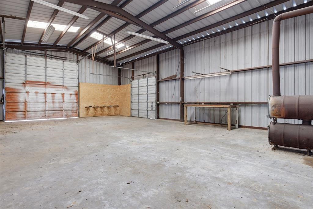 641 Rscr 4480 Point Point, TX 75472 - Photo 22 of 40 a view of a room with furniture