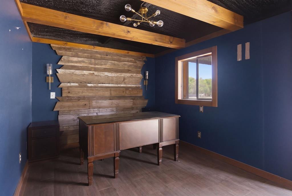 641 Rscr 4480 Point Point, TX 75472 - Photo 31 of 40 a room with a table chair and windows