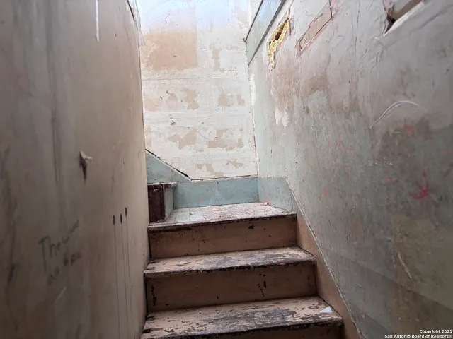 $79,000 | 222 Sandmeyer Street, San Antonio, TX 78208