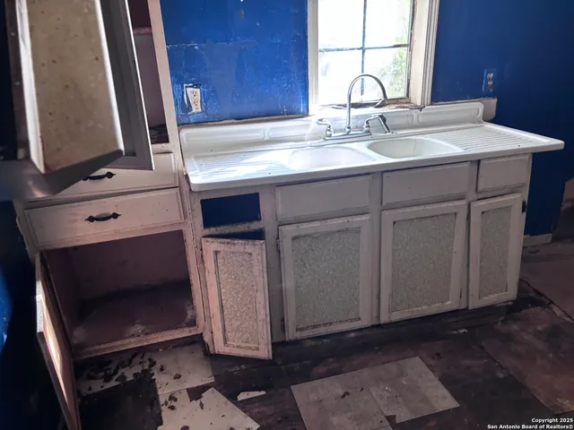 $79,000 | 222 Sandmeyer Street, San Antonio, TX 78208