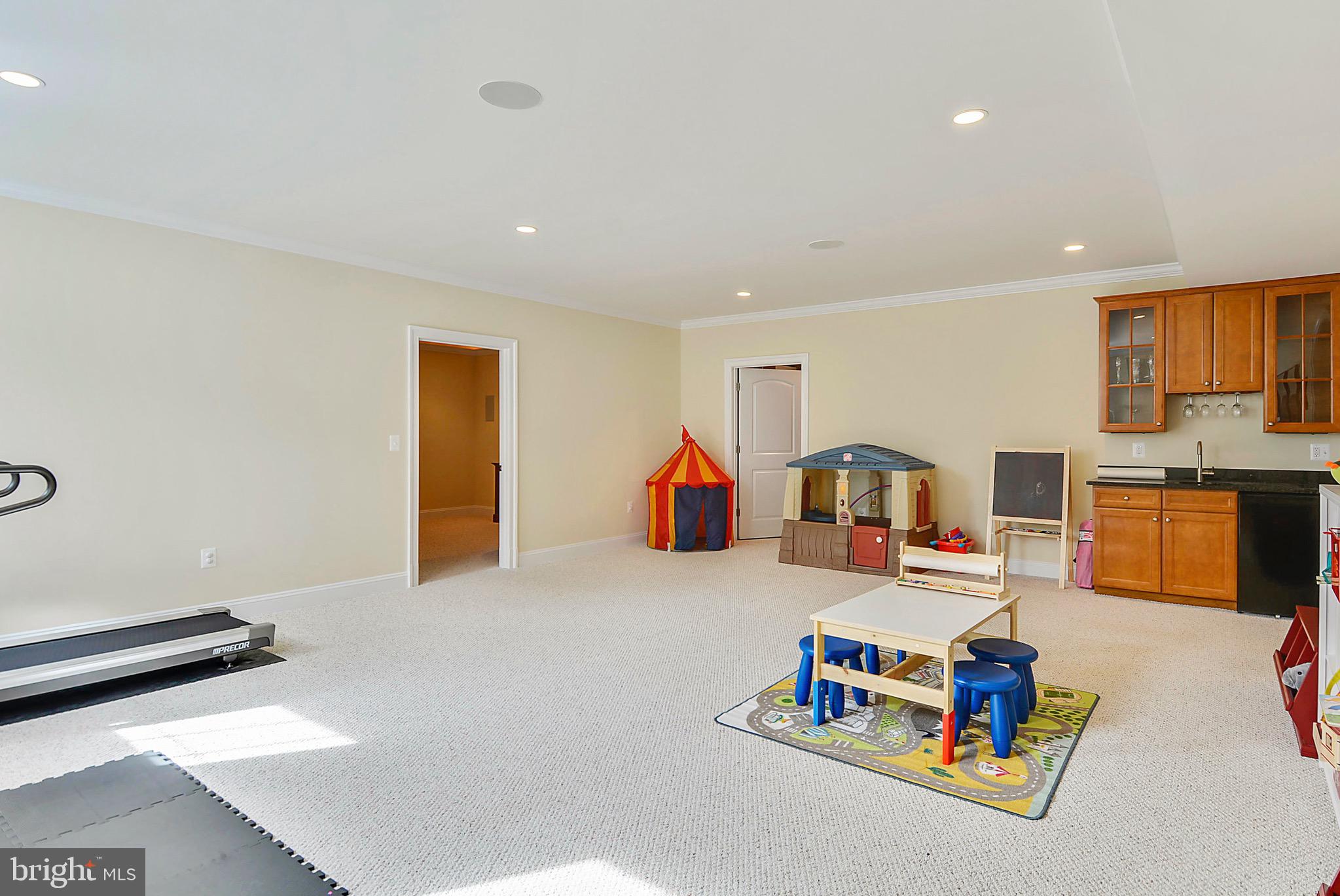 8140 Stacey Road Alexandria, VA 22308 - Photo 27 of 31