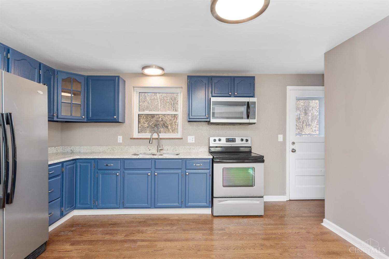 6860 Taylor Road Cincinnati, OH 45248 - Photo 17 of 31