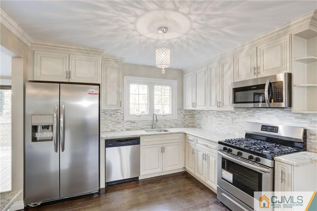 18 Rittner Lane Old Bridge, NJ 08857 - Photo 6 of 23 Gallery Image 6
