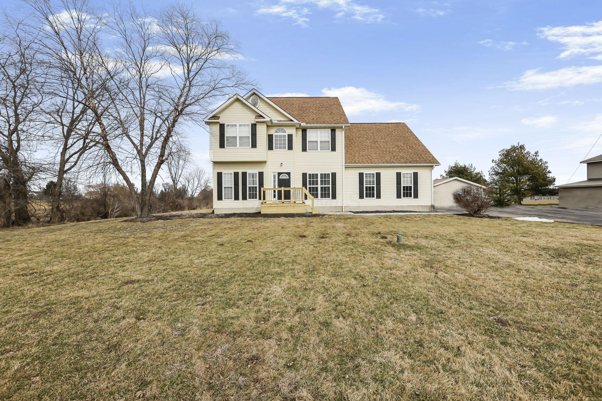 6904 Coonpath Road Northeast Lancaster, OH 43130 - Photo 4 of 68 Front