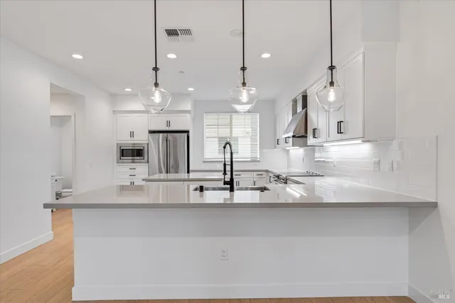 $4,000 | 219 Gambrel Circle, Santa Rosa, CA 95403