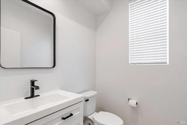 $4,000 | 219 Gambrel Circle, Santa Rosa, CA 95403