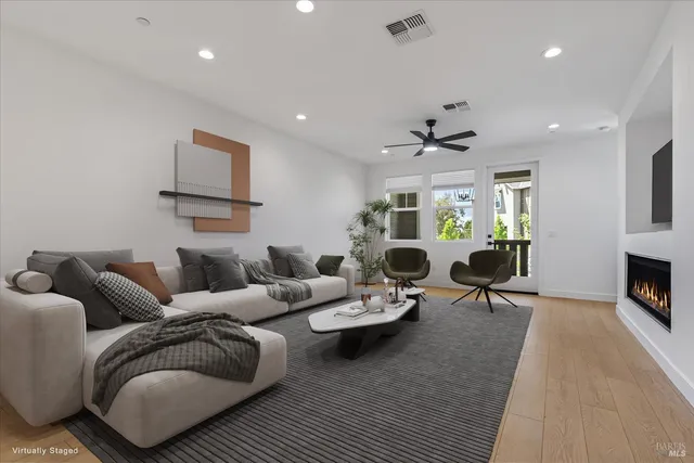 $4,000 | 219 Gambrel Circle, Santa Rosa, CA 95403