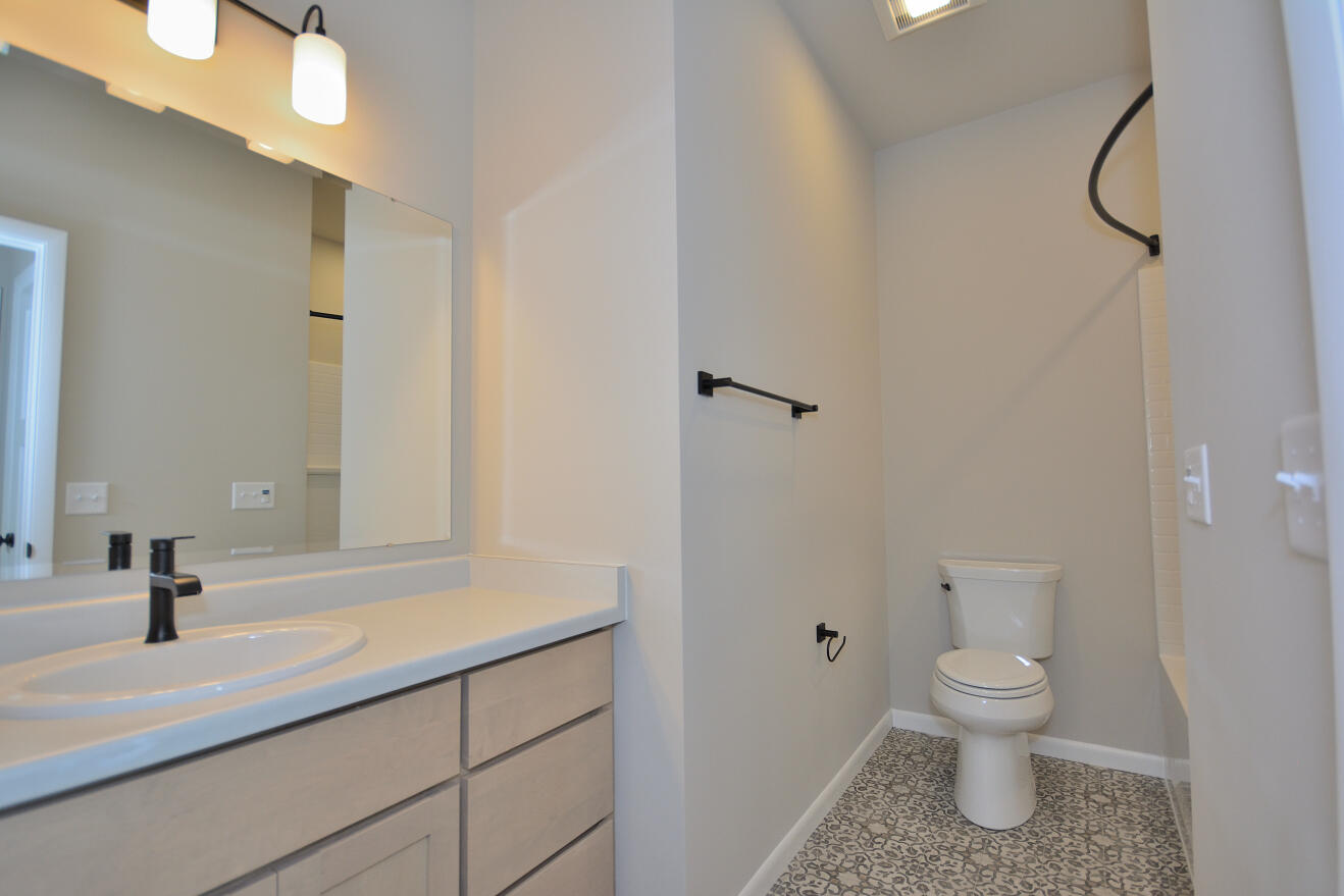 1116 Elderberry Road Oconomowoc, WI 53066 - Photo 15 of 29 DSC_0119_5365