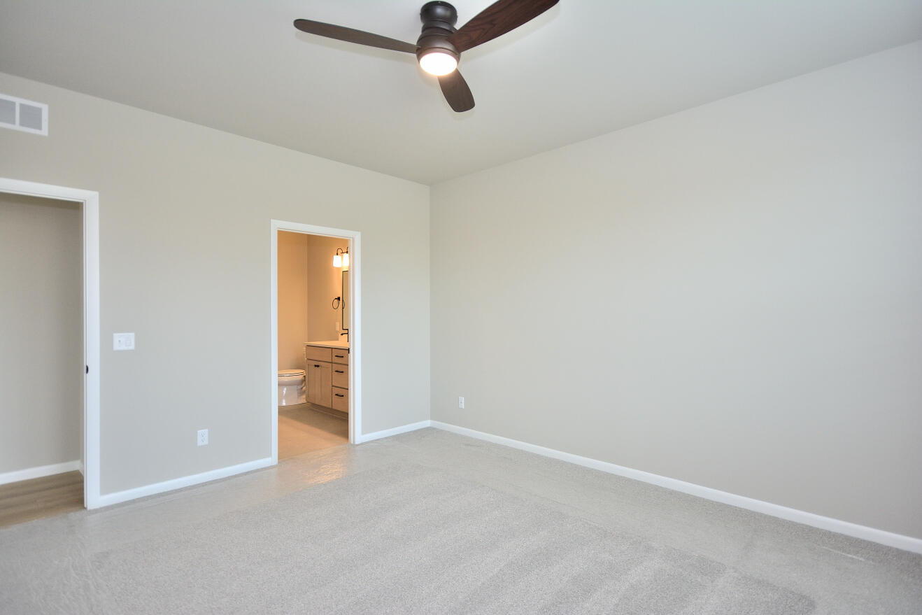 1116 Elderberry Road Oconomowoc, WI 53066 - Photo 21 of 29 DSC_0142_5388