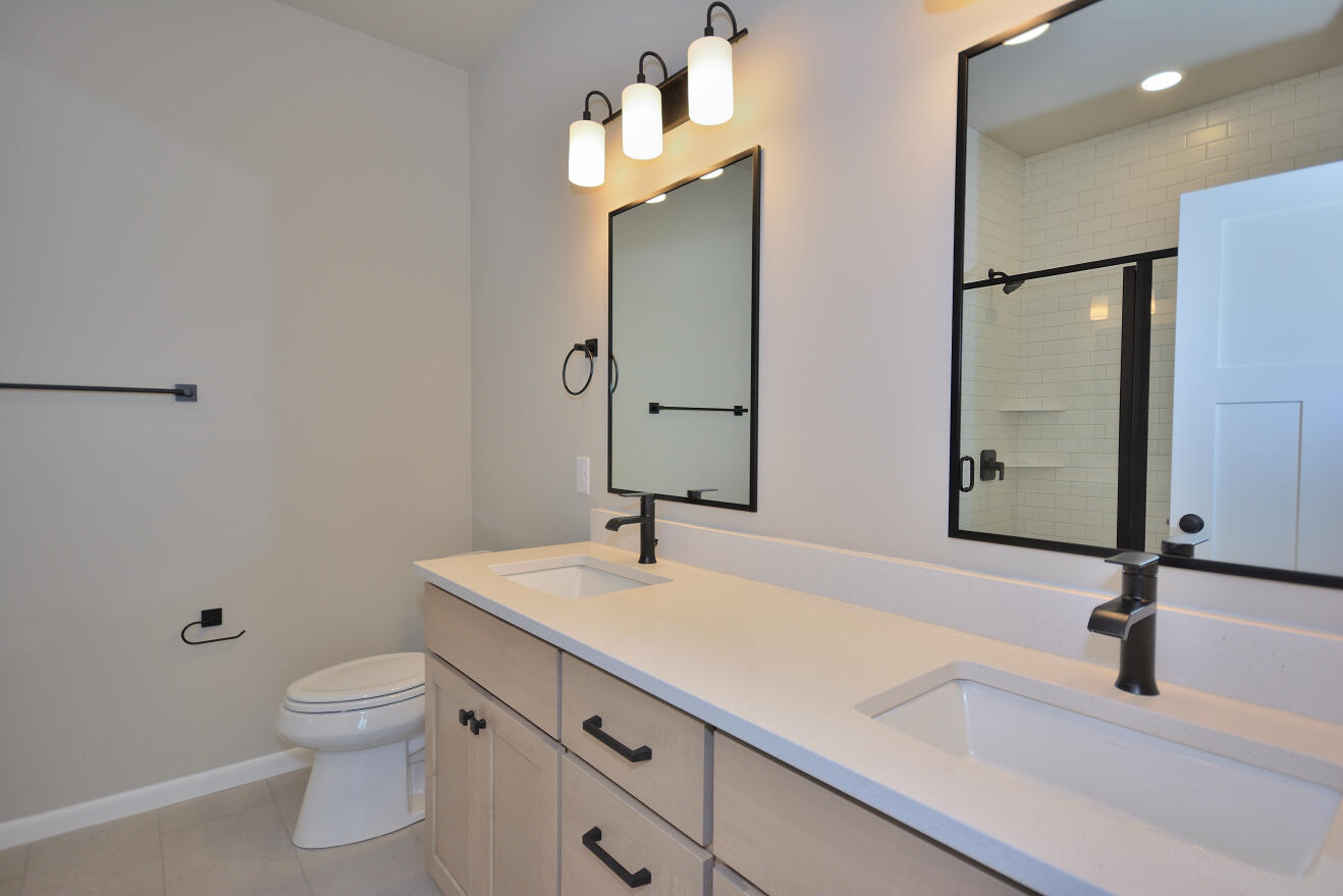 1116 Elderberry Road Oconomowoc, WI 53066 - Photo 22 of 29 DSC_0143_5389