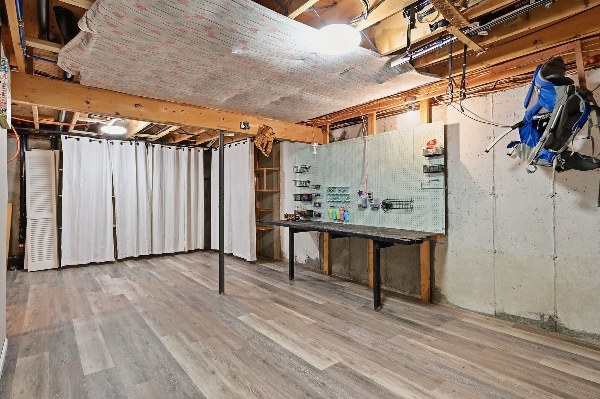 218 Heatherstone Road Amherst, MA 01002 - Photo 36 of 42 Gallery Image 36