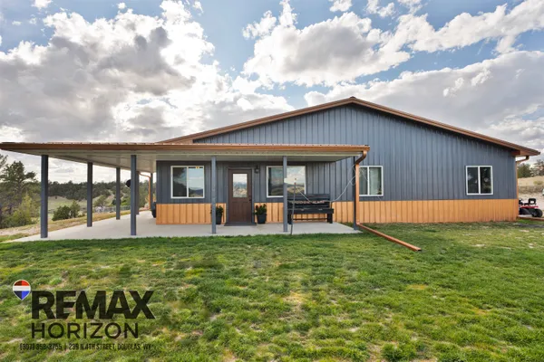 $845,000 | 843 South Glendo Highway, Glendo, WY 82213