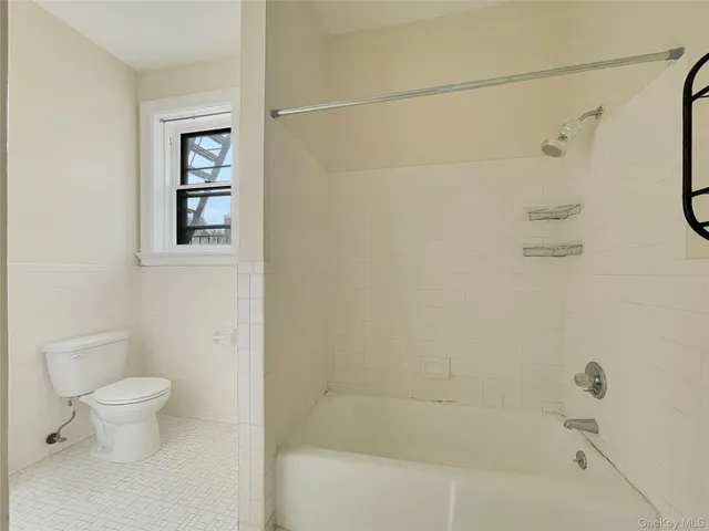 $2,300 | 49 Main Street, Unit 3, Irvington, NY 10533