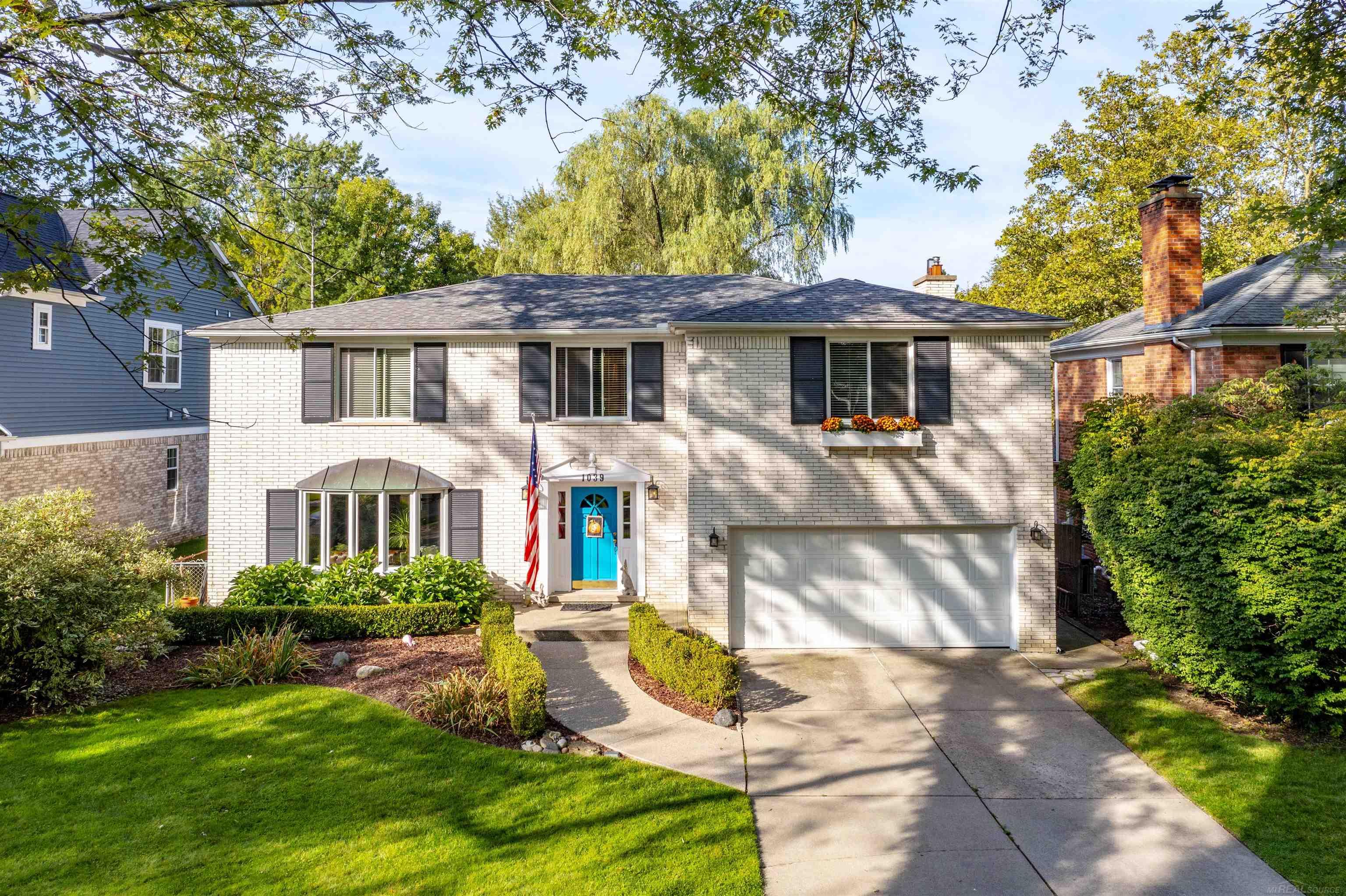 1039 Audubon Road Grosse Pointe, MI 48230 - Photo 53 of 61 50122528-52.JPG