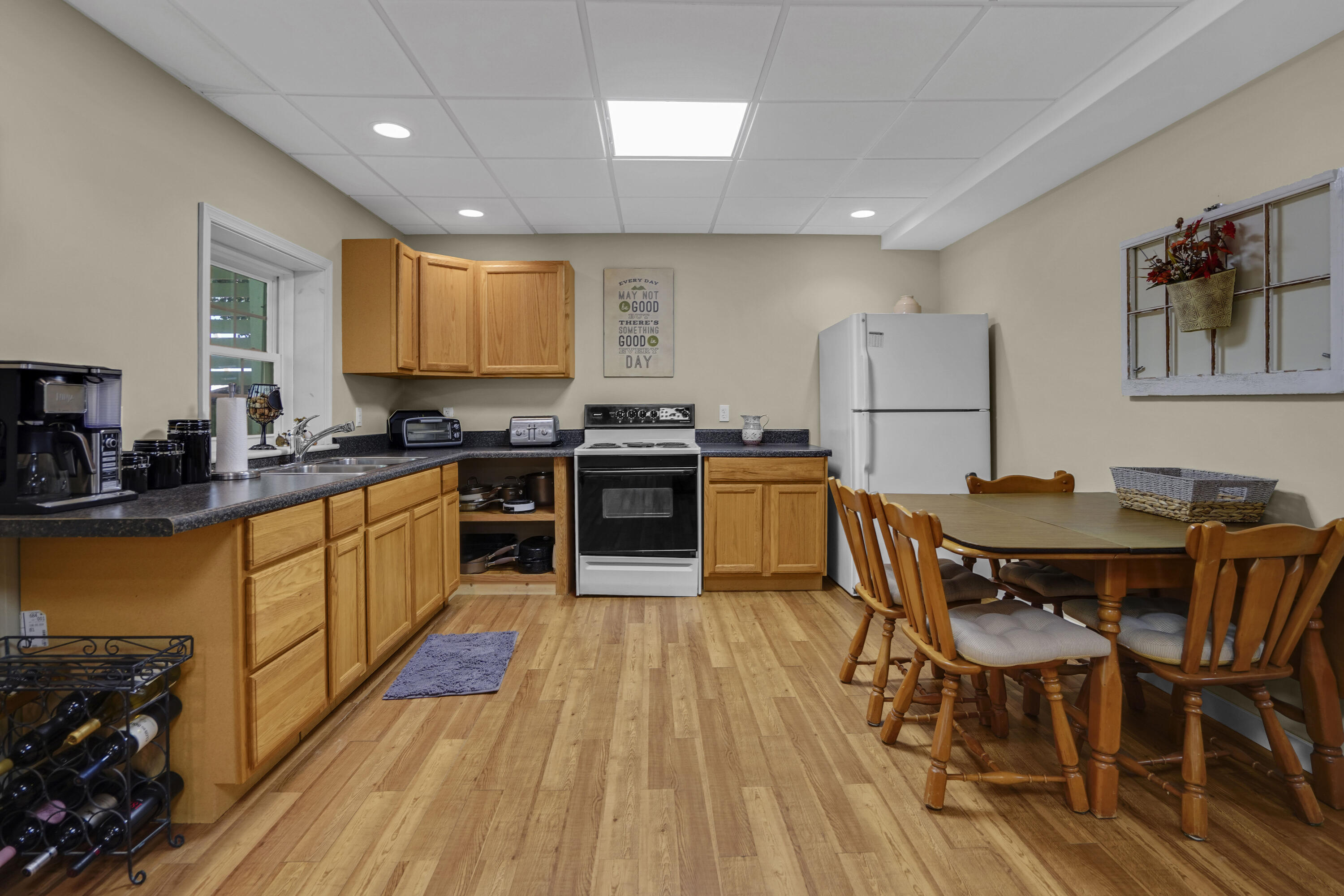 401 Whisperway Road Moneta, VA 24121 - Photo 35 of 60 Second Kitchen