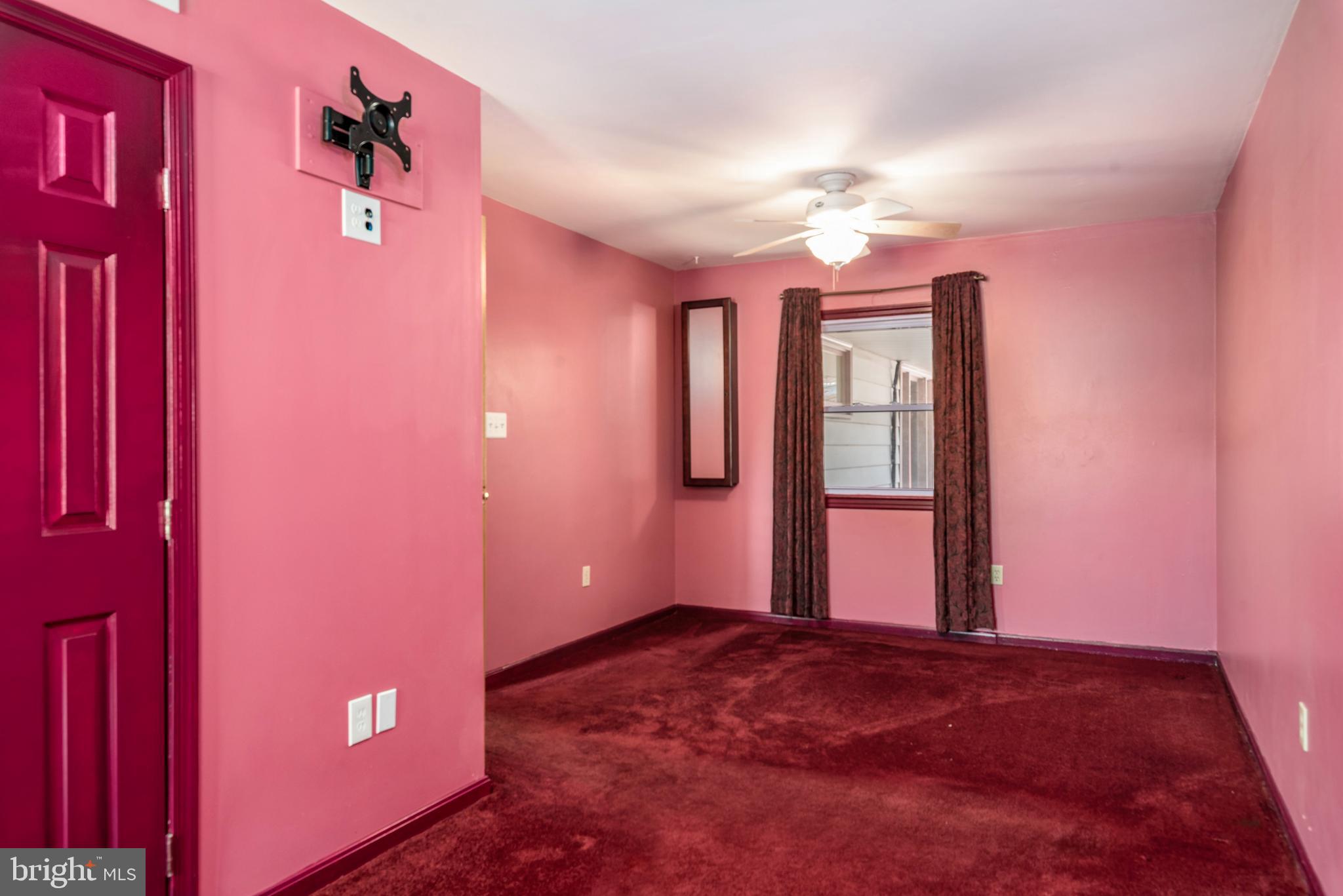 1027 South Hoga Road Sterling, VA 20164 - Photo 24 of 32 Bedroom 3